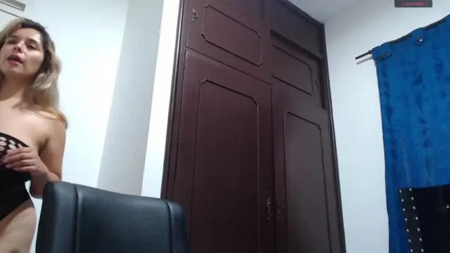 Image 12 of anahiilee_6 Stream on Chaturbate on 20 months ago