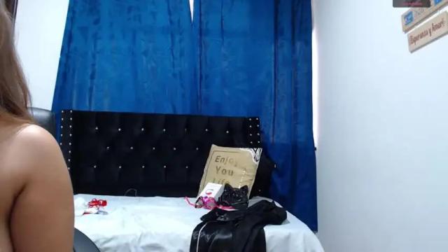 Image 12 of anahiilee_6 Stream on Chaturbate on 20 months ago