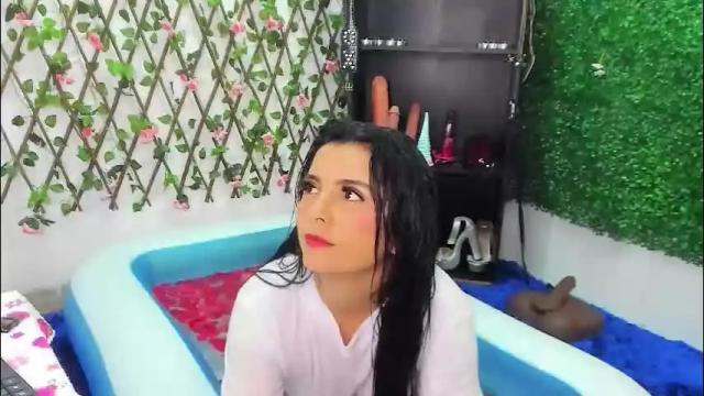 Image 2 of anahikoenig Stream on Chaturbate on 2 months ago