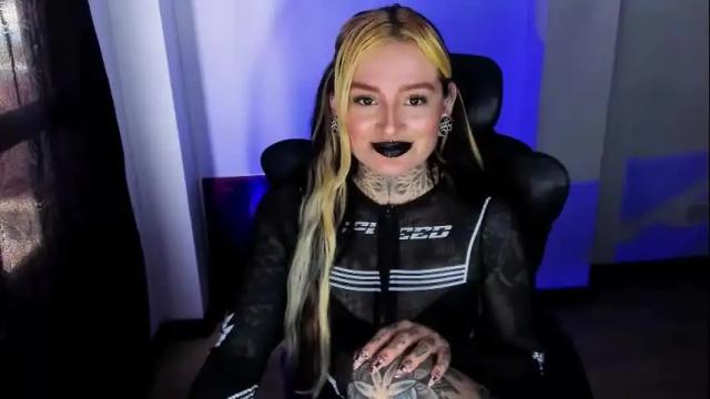 Image 2 of anai_gomez Stream on Chaturbate on 3 months ago