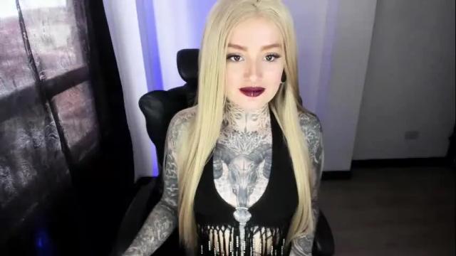 Image 2 of anai_gomez Stream on Chaturbate on 2 months ago