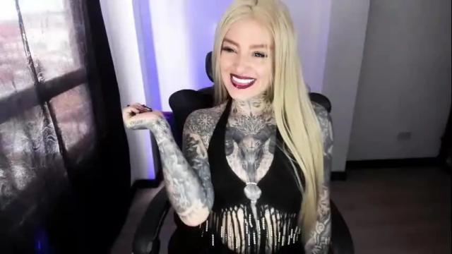 Image 7 of anai_gomez Stream on Chaturbate on 2 months ago