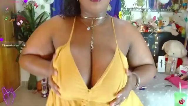 Image 12 of anai_valentinex Stream on Chaturbate on 2 months ago