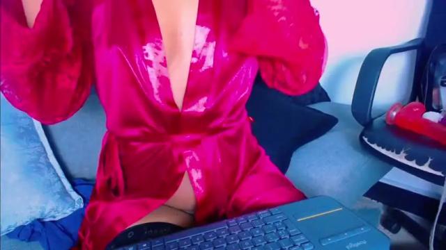 Image 3 of anaiisbeltran Stream on Chaturbate on 17 months ago