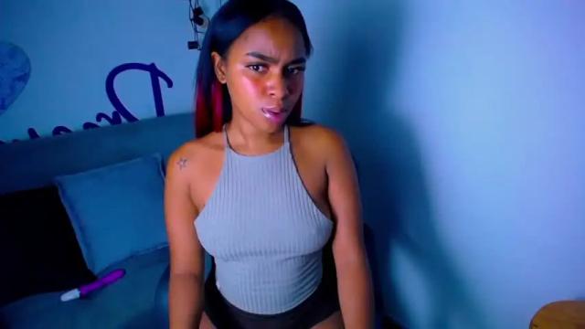 Image 3 of anaiisbeltran Stream on Chaturbate on 16 months ago