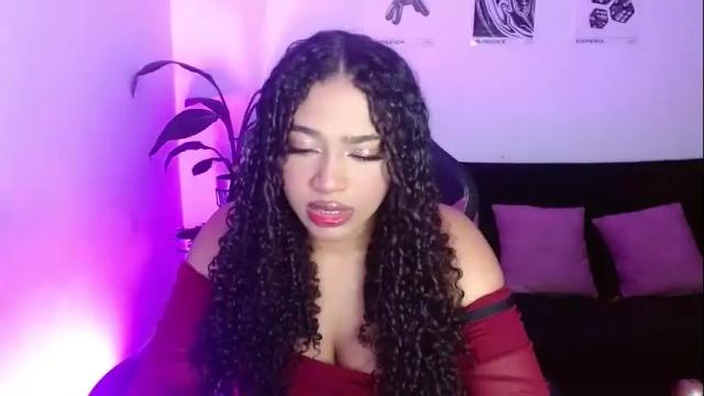 Image 3 of anakiss1 Stream on Chaturbate on 3 days ago