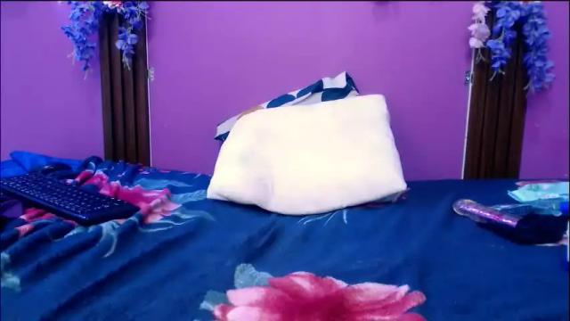 Image 10 of analdeepalejandra18 Stream on Chaturbate on 16 days ago