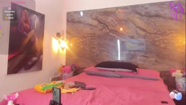 Image 8 of analia_smith Stream on Chaturbate on 1 month ago