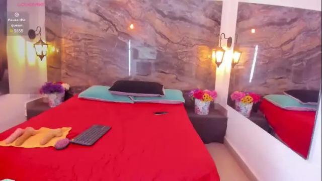 Image 10 of analia_smith Stream on Chaturbate on 6 days ago