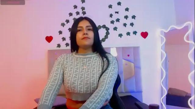 Image 3 of analia_tay Stream on Chaturbate on 29 days ago