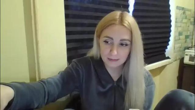 Image 2 of analqueen2024 Stream on Chaturbate on 29 days ago