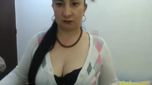 Image 3 of anamaria288 Stream on Chaturbate on 16 months ago