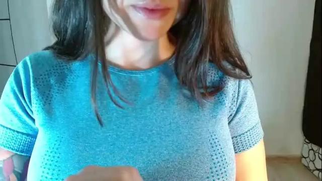Image 3 of anarosse__ Stream on Chaturbate on 1 month ago
