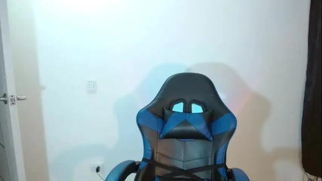 Image 2 of anarosse__ Stream on Chaturbate on 1 month ago