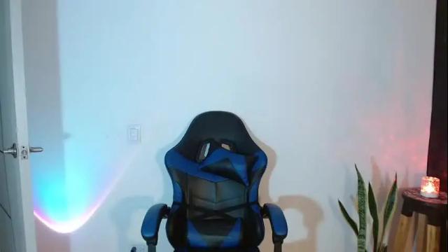 Image 7 of anarosse__ Stream on Chaturbate on 20 days ago