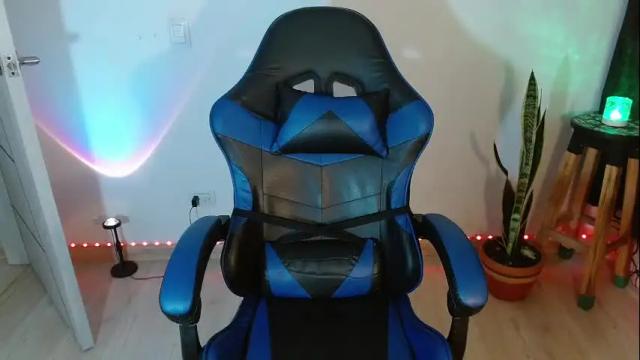 Image 12 of anarosse__ Stream on Chaturbate on 3 days ago