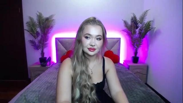 Image 10 of anastacyyellig Stream on Chaturbate on 1 month ago