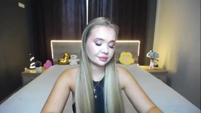 Image 6 of anastacyyellig Stream on Chaturbate on 14 days ago