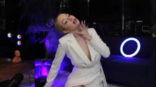 Image 11 of anastasiasento Stream on Chaturbate on 12 months ago