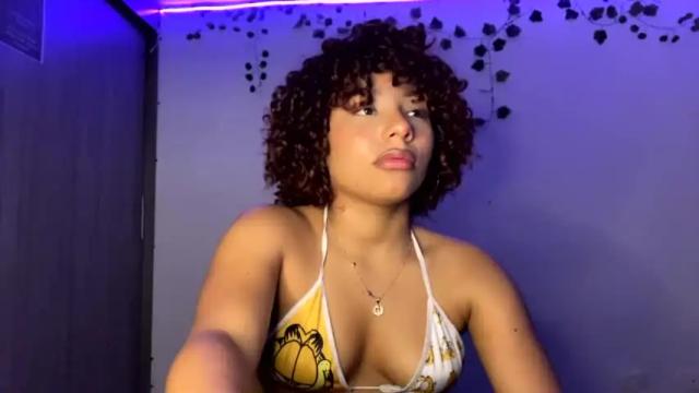 Image 2 of anastasiastyl Stream on Chaturbate on 16 months ago