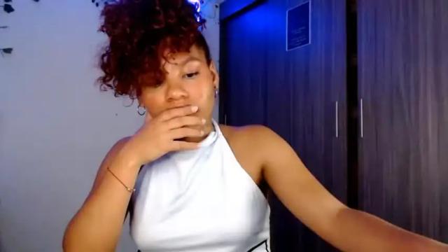 Image 3 of anastasiastyl Stream on Chaturbate on 15 months ago