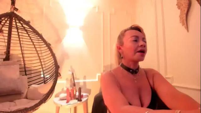 Image 3 of anastasiataylor_ Stream on Chaturbate on 17 days ago