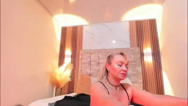 Image 3 of anastasiataylor_ Stream on Chaturbate on 1 day ago