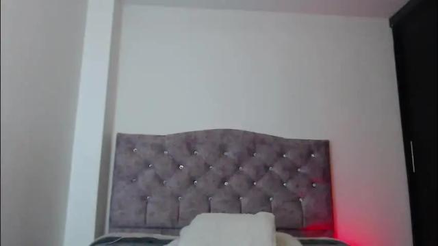 Image 2 of andrasla Stream on Chaturbate on 3 months ago