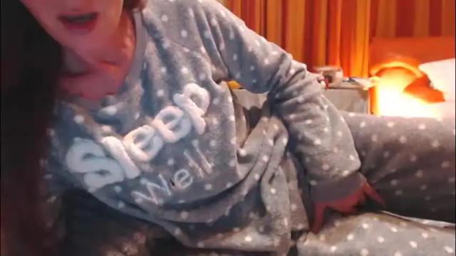 Image 12 of andrasweetie Stream on Chaturbate on 23 days ago