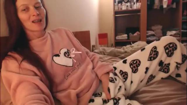 Image 3 of andrasweetie Stream on Chaturbate on 20 days ago