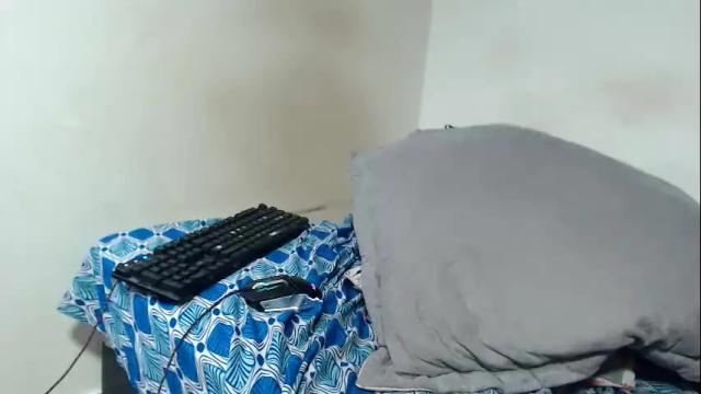 Image 3 of andre1082 Stream on Chaturbate on 1 month ago