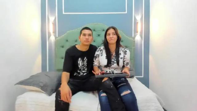 Image 7 of andrea_and_darey Stream on Chaturbate on 15 months ago