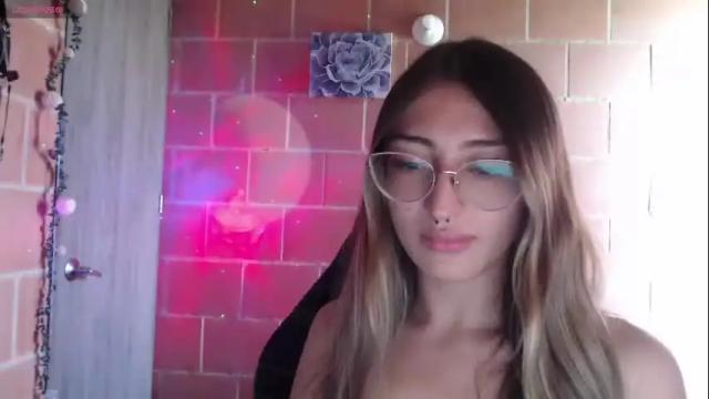 Image 6 of andrea_camila Stream on Chaturbate on 2 months ago