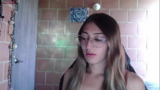 Image 7 of andrea_camila Stream on Chaturbate on 2 months ago