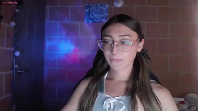 Image 2 of andrea_camila Stream on Chaturbate on 2 months ago