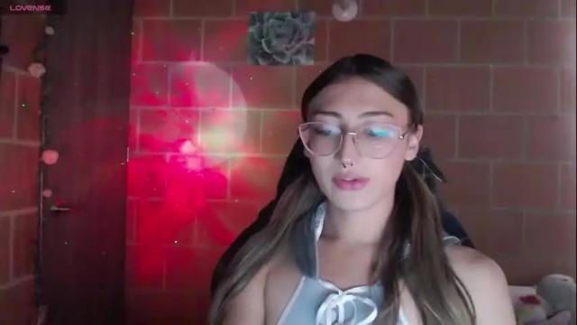 Image 3 of andrea_camila Stream on Chaturbate on 2 months ago