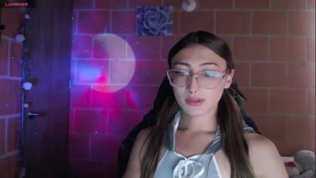 Image 4 of andrea_camila Stream on Chaturbate on 2 months ago