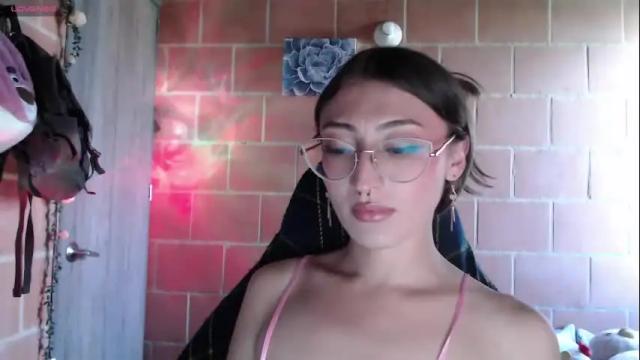Image 12 of andrea_camila Stream on Chaturbate on 2 months ago