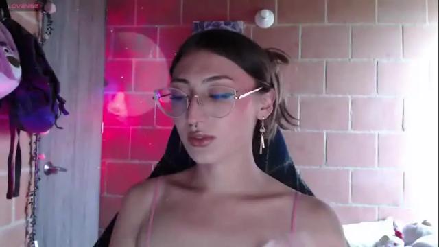 Image 4 of andrea_camila Stream on Chaturbate on 2 months ago