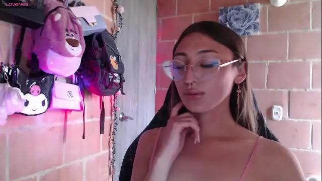 Thumbnail 3, andrea_camila's Stream at Chaturbate, 2 months ago