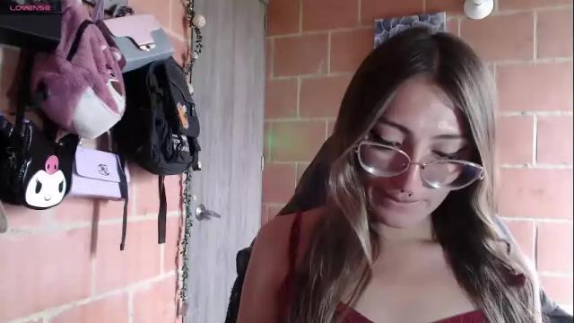 Image 12 of andrea_camila Stream on Chaturbate on 2 months ago