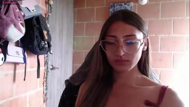 Image 8 of andrea_camila Stream on Chaturbate on 2 months ago
