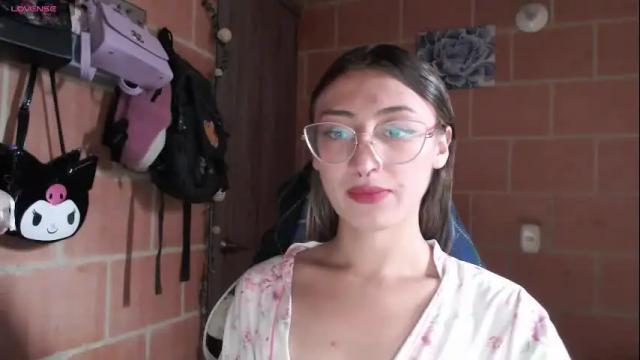 Image 3 of andrea_camila Stream on Chaturbate on 2 months ago