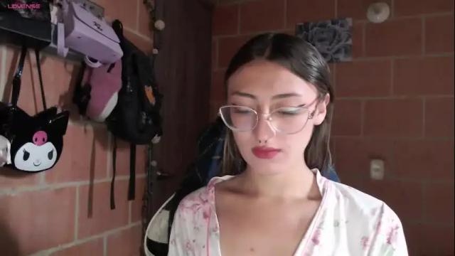 Image 4 of andrea_camila Stream on Chaturbate on 2 months ago