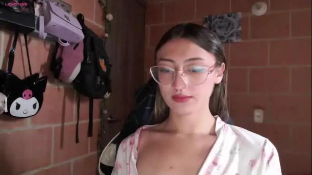 Image 7 of andrea_camila Stream on Chaturbate on 2 months ago