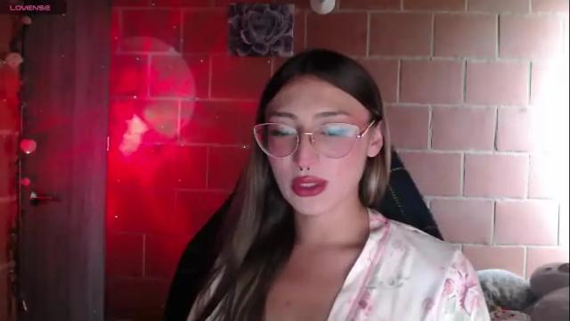 Image 2 of andrea_camila Stream on Chaturbate on 2 months ago