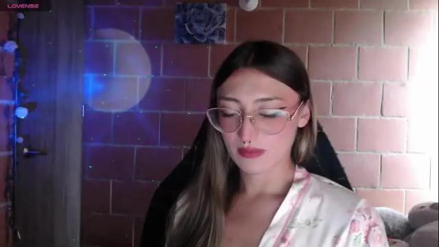 Image 3 of andrea_camila Stream on Chaturbate on 2 months ago