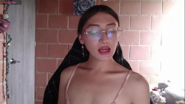 Image 2 of andrea_camila Stream on Chaturbate on 1 month ago