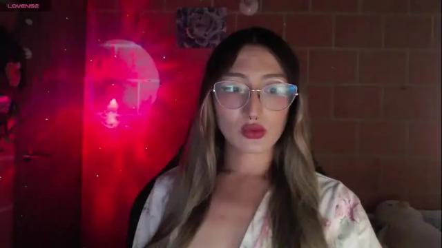Image 2 of andrea_camila Stream on Chaturbate on 1 month ago