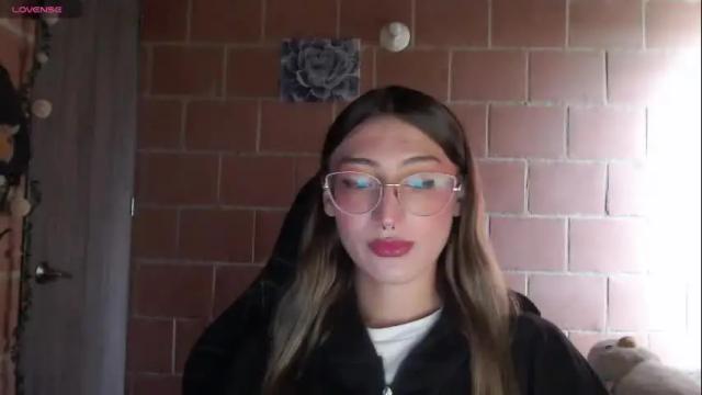 Image 4 of andrea_camila Stream on Chaturbate on 1 month ago
